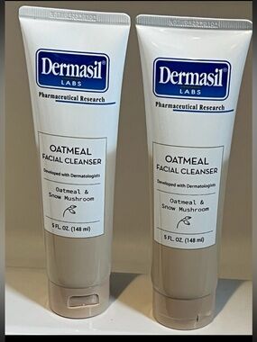 Dermasil labs Oatmeal Facial Cleanser – Gentle Oatmeal & Snow Mushroom. Set of 2